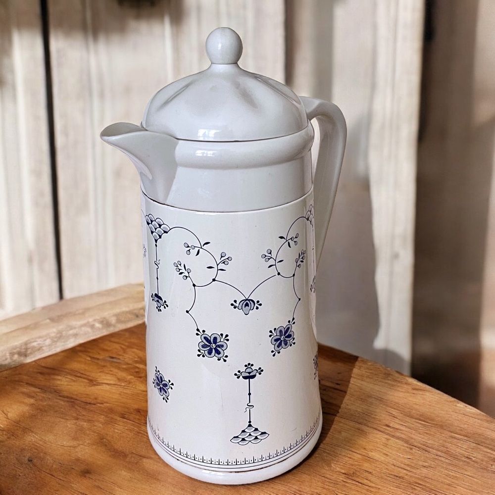 Vintage AK Das Finlandia Blue White Floral Pattern Thermal Vacuum Carafe 1.0L